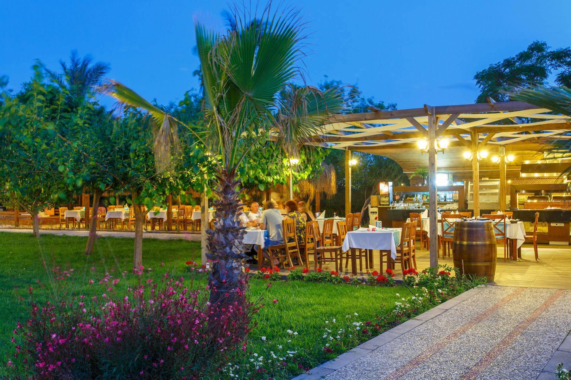 Lucida Beach Hotel Çamyuva Exterior foto
